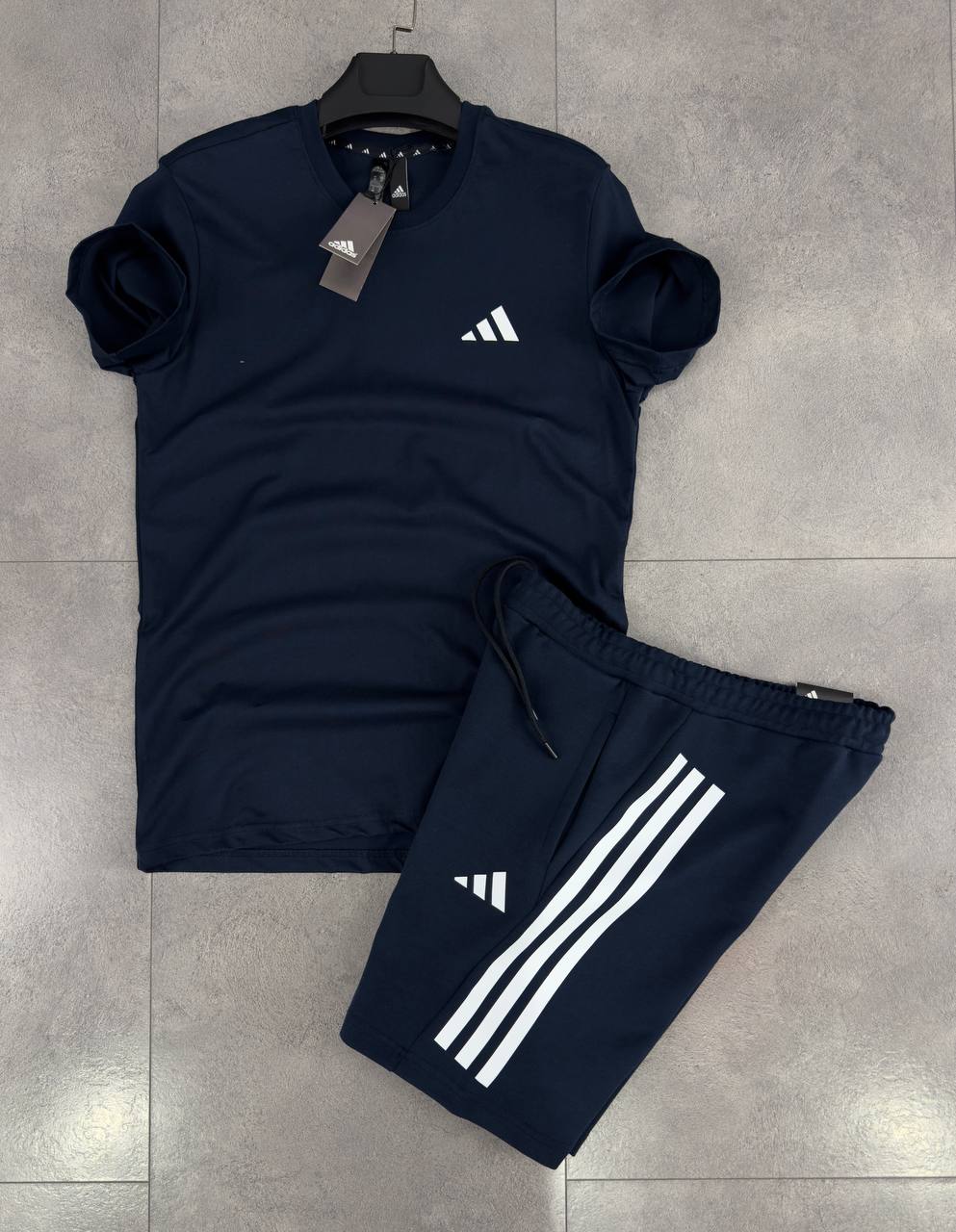 Adidas suit shorts M0- Summ⛱️