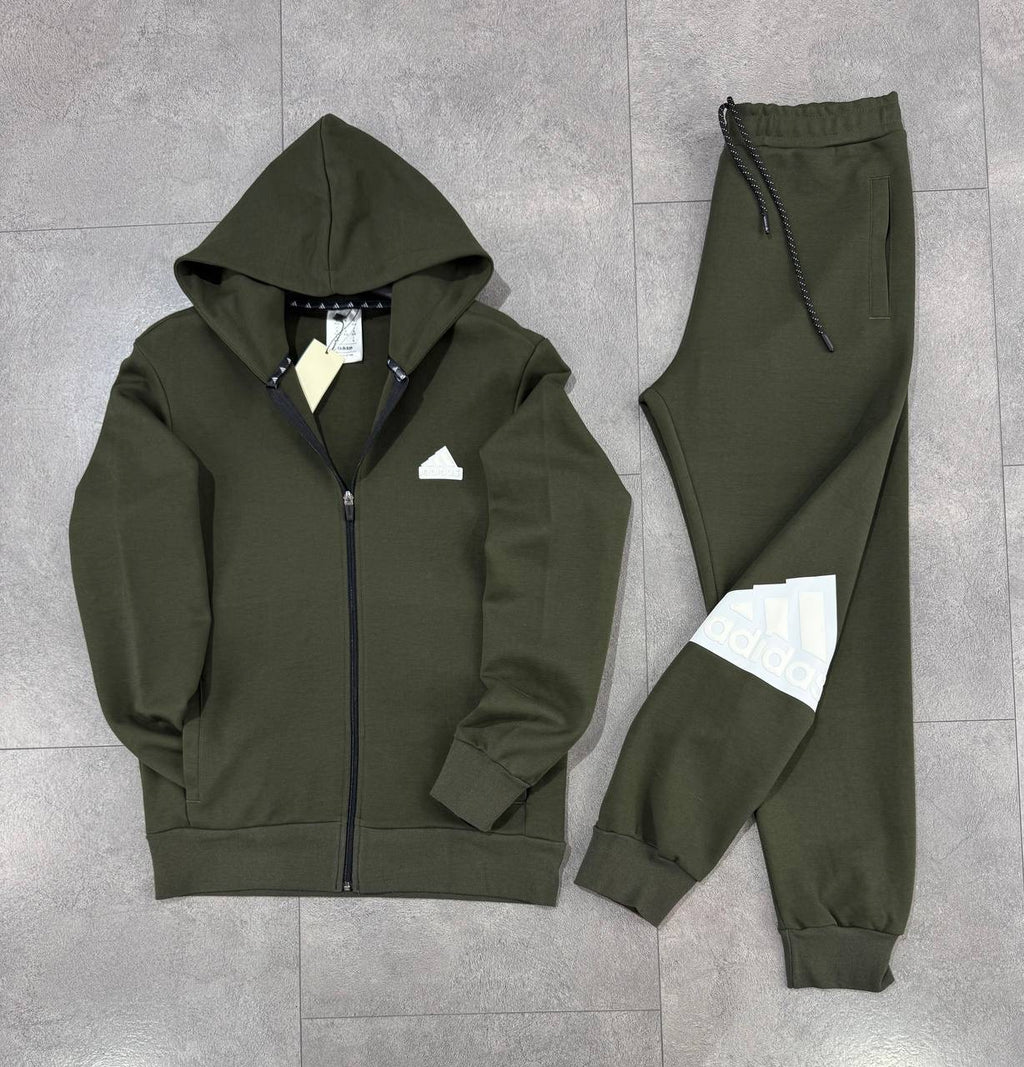 Adidas Tracksuit 27