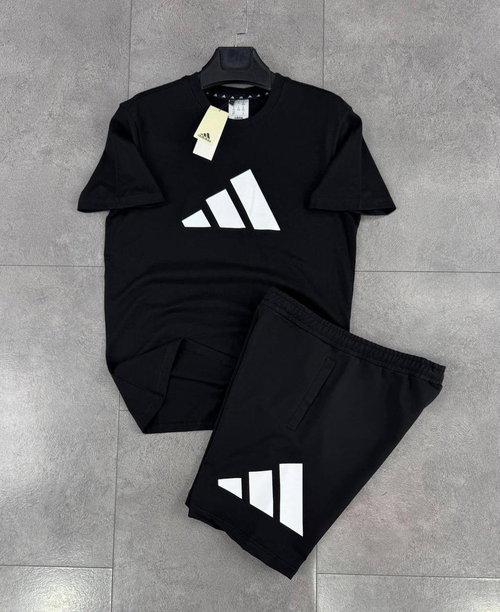 Adidas short set Cotton A-S26