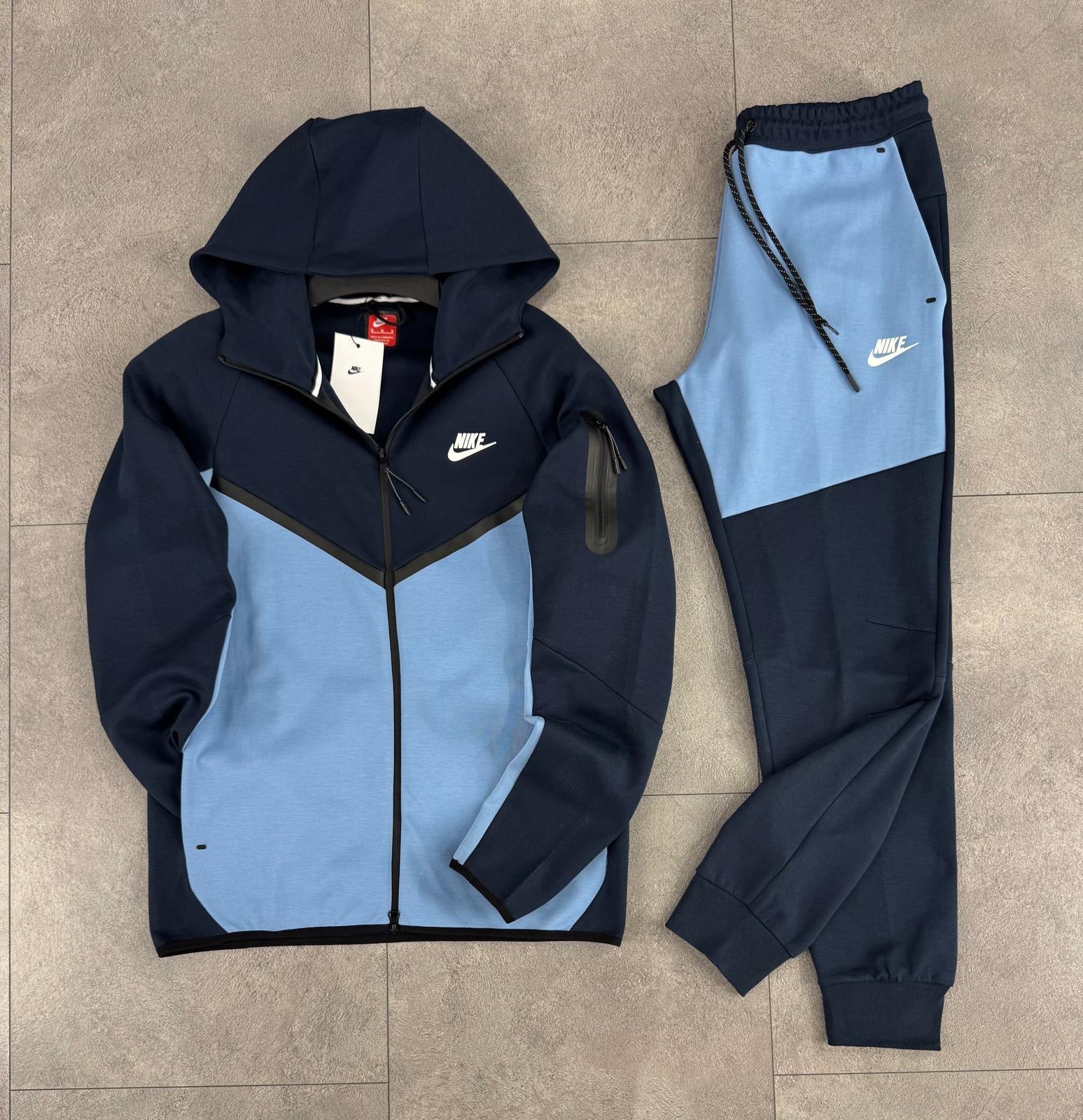 Nike Tech fleece- 2026 DWB